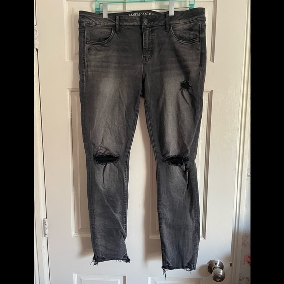 American Eagle Outfitters Denim - American Eagle Faded Black Superlow Jeggings